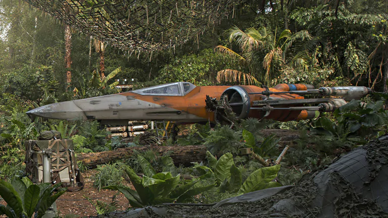 Plik:PoeDameronXwing.png