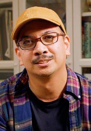 Plik:Mike del Mundo.jpg