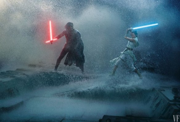 Plik:Rey vs Kylo Kef Bir.jpg