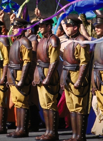 Plik:GwardzisciParada.jpg