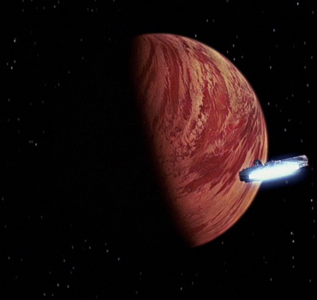 Plik:Yavin i Millennium Falcon.jpg