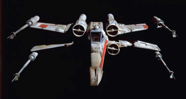 Plik:X-Wing.jpg