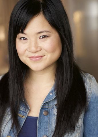 Plik:KellyMarieTran.jpg