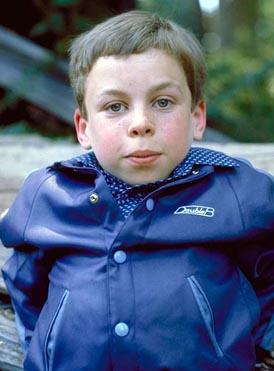 Plik:Warwick Davis dziecko.jpg