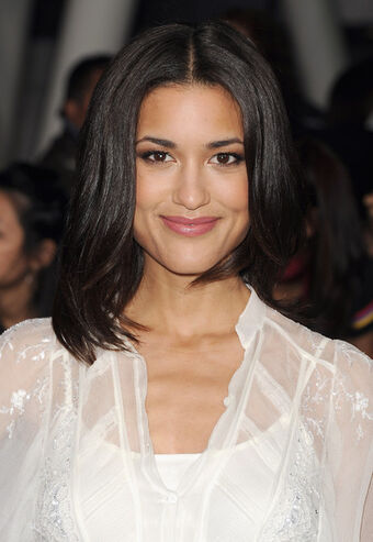 Plik:Julia Jones.jpg