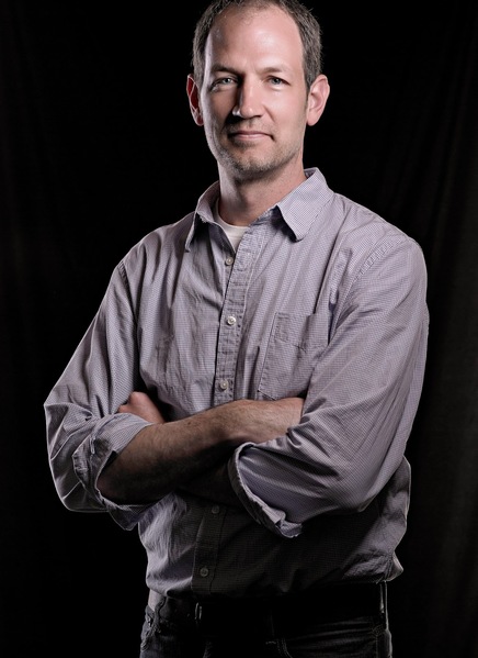 Plik:Terry Dodson.jpg