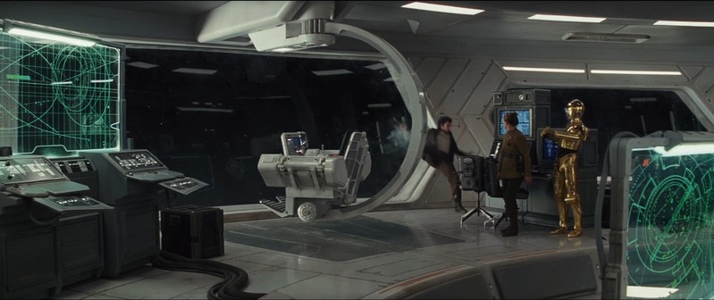 Plik:Leia Shoots Poe.jpg