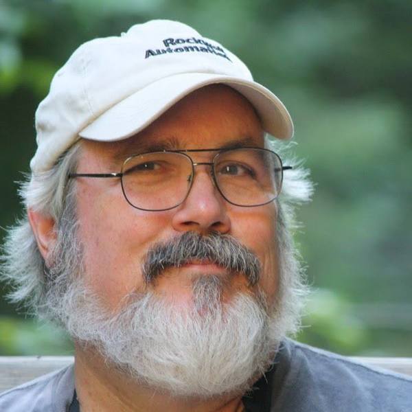 Plik:Michael P Kube McDowell.jpg