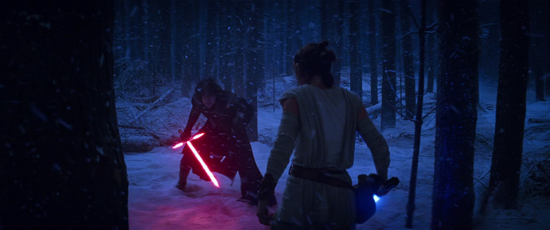 Plik:Rey kontra Kylo.jpg
