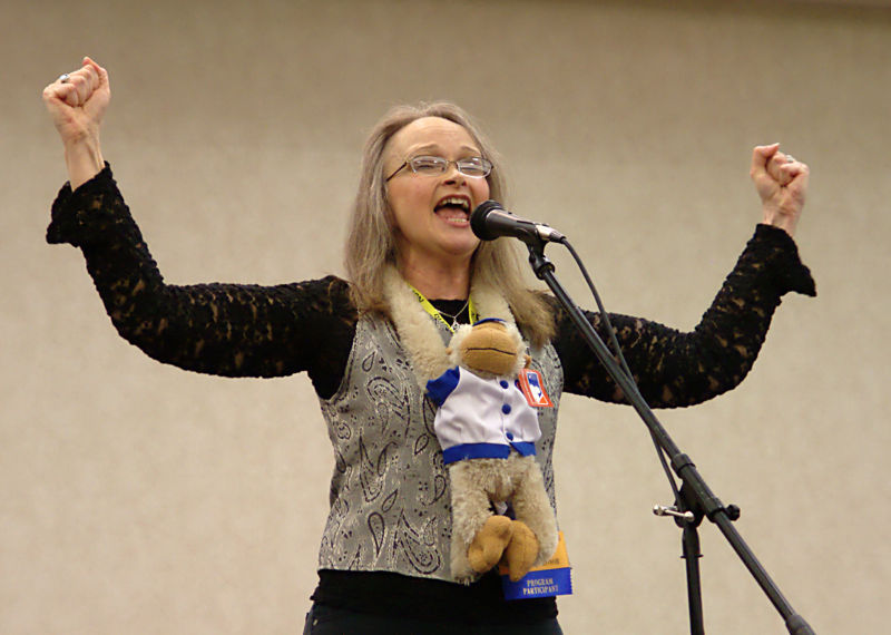 Plik:MayaBohnhoff2 Duckon2008.jpg