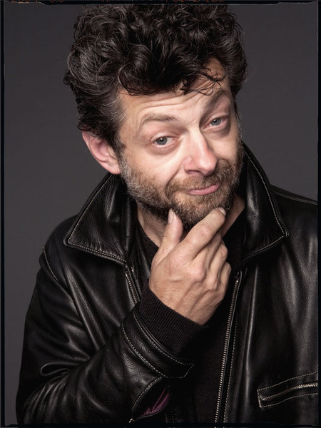 Plik:AndySerkis.jpg